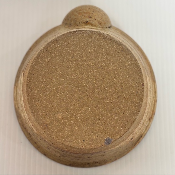 Vtg Studio Art Pottery Bowl With Bear 5.5 Inch Diameter - Picture 6 of 10